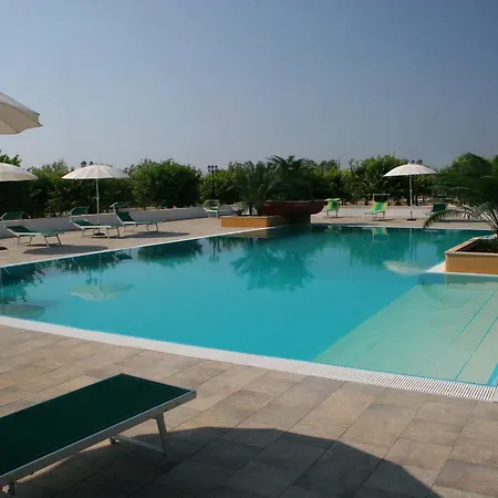 Hotel Terra Dei Limoni 3*