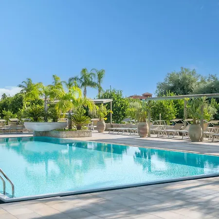 Hotel Terra Dei Limoni 3*