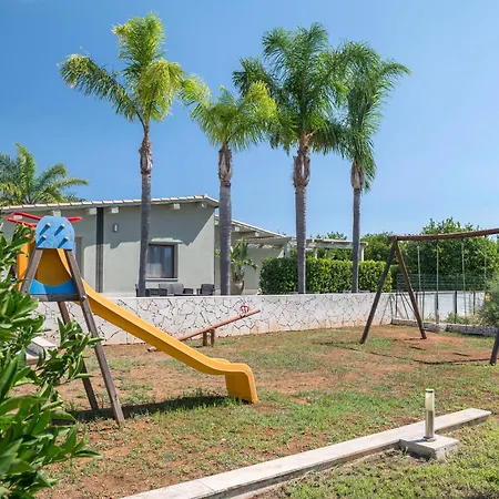 Hotel Terra Dei Limoni 3*